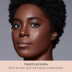 Base de maquillaje mineral prensada 4 en 1 PÜR con SPF 15