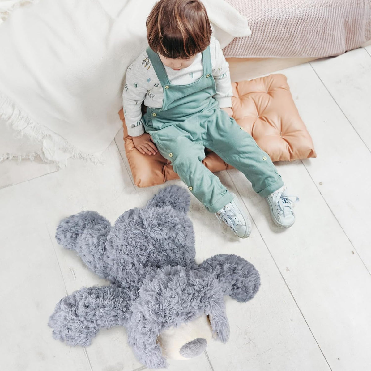 WEIGEDU Juguete de peluche de perro cachorro gris sonriente, 17,7 p...