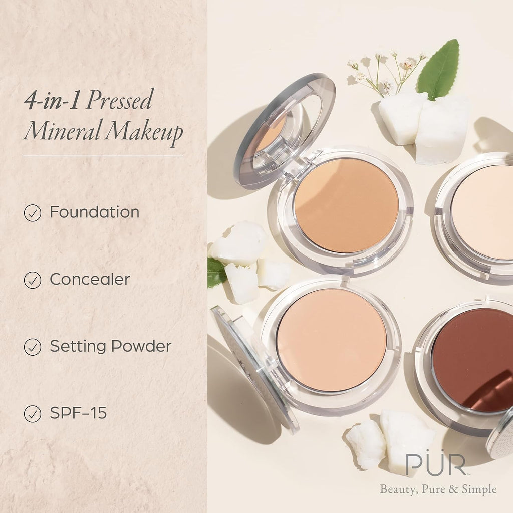 Base de maquillaje mineral prensada 4 en 1 PÜR con SPF 15
