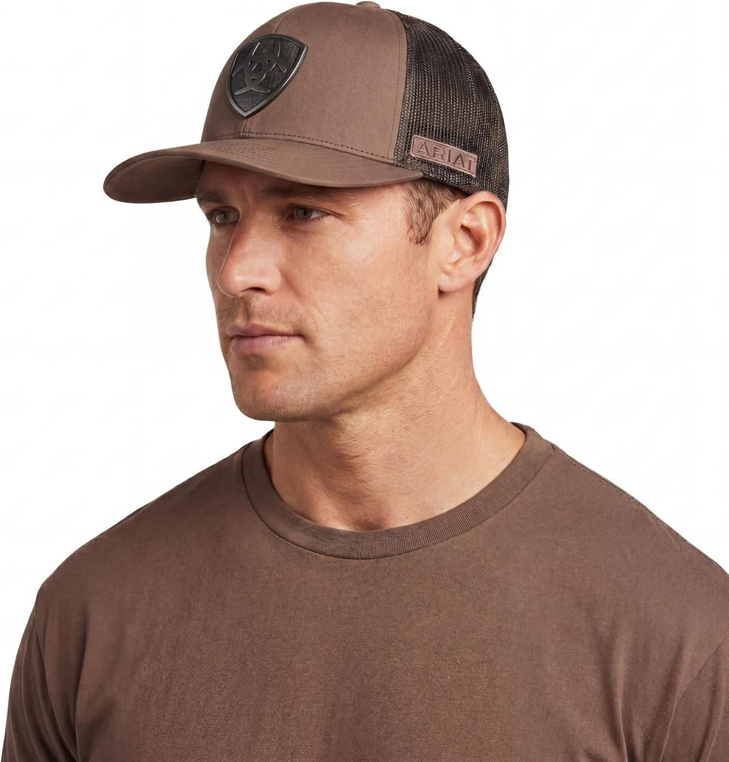 ARIAT Gorra con escudo de metal para hombre, Snapback, estructurado...