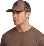 ARIAT Gorra con escudo de metal para hombre, Snapback, estructurado...