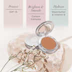 Base de maquillaje mineral prensada 4 en 1 PÜR con SPF 15