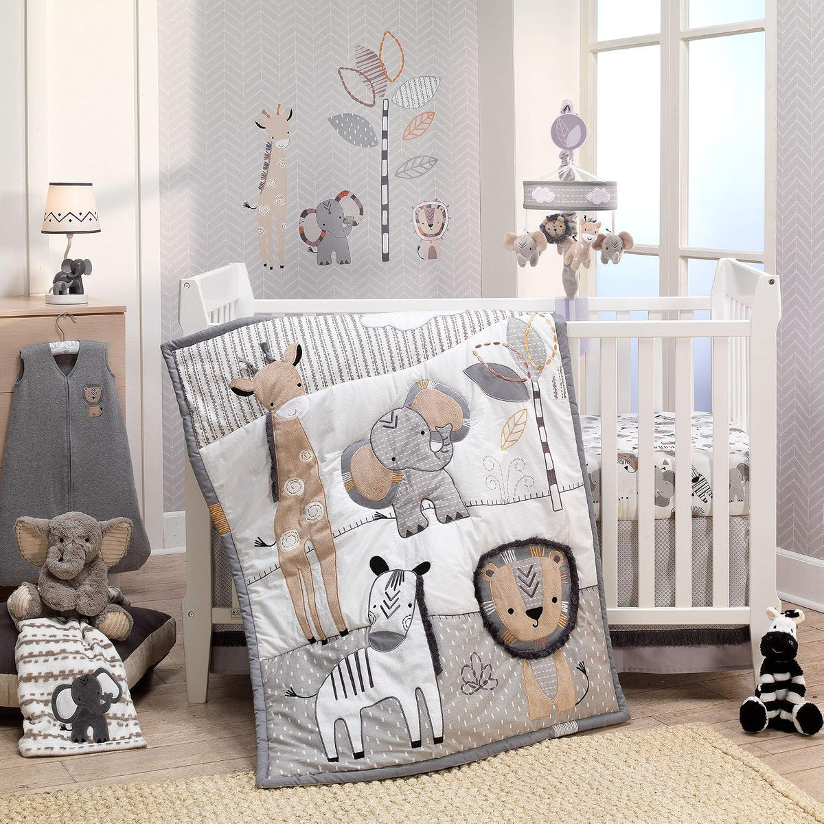 Lambs &amp; Ivy Jungle Safari - Peluche de elefante de peluche, col...